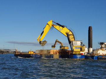 Back Hoe Dredging